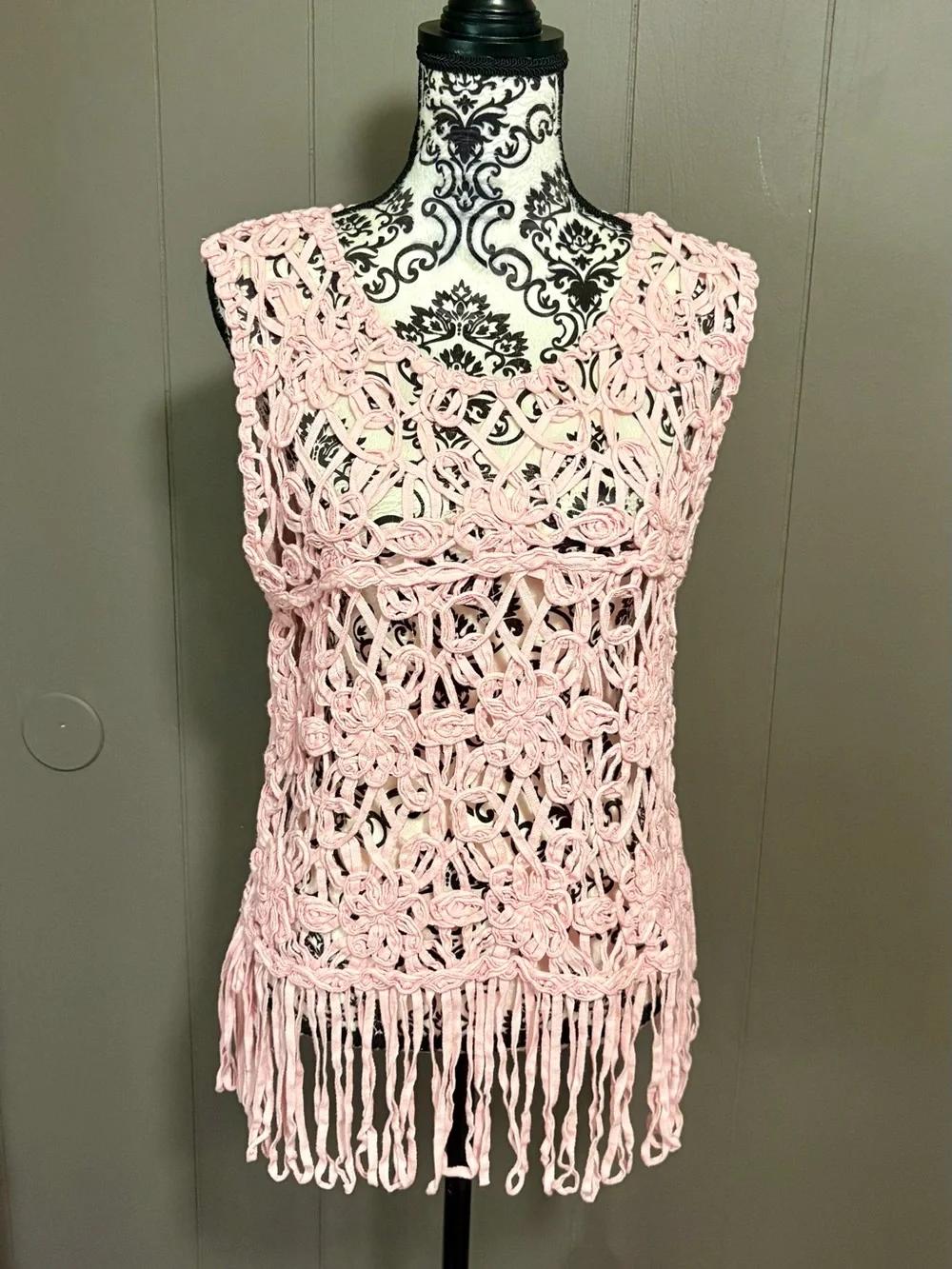 POL Pink Crocheted Knit Fringe Sleeveless Top - Picture 2 of 7